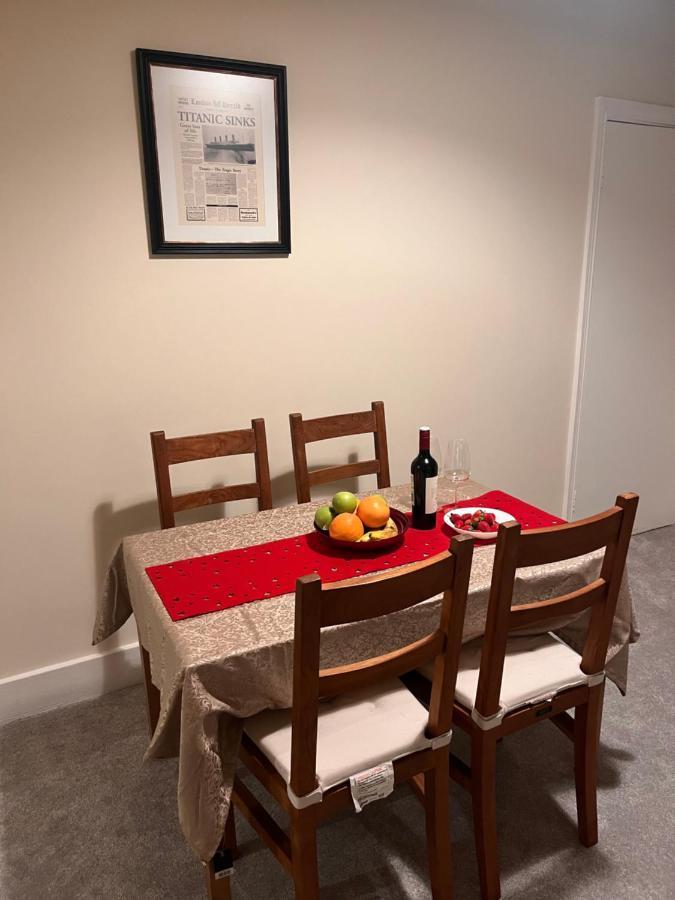 Luxury Cosy Retreat Apt London Eksteriør bilde