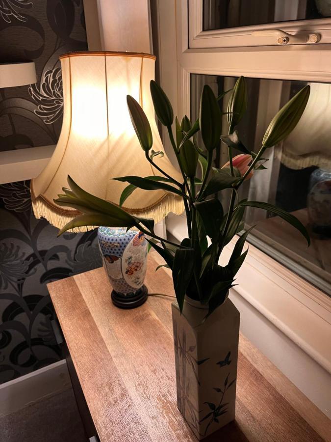 Luxury Cosy Retreat Apt London Eksteriør bilde