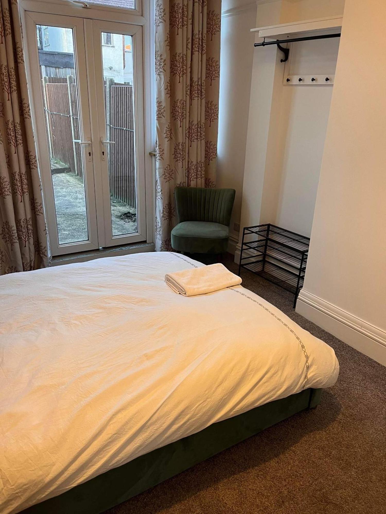 Luxury Cosy Retreat Apt London Eksteriør bilde